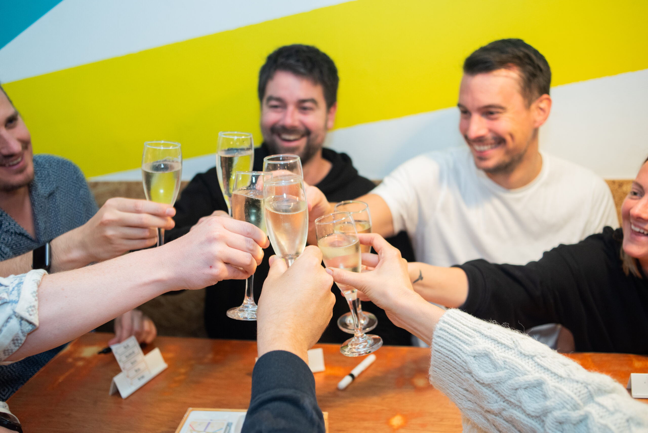 prosecco cheers group party